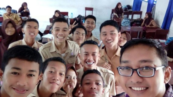 Adzkia Kunjungi Siswa SMAN 1 Labuhan Deli