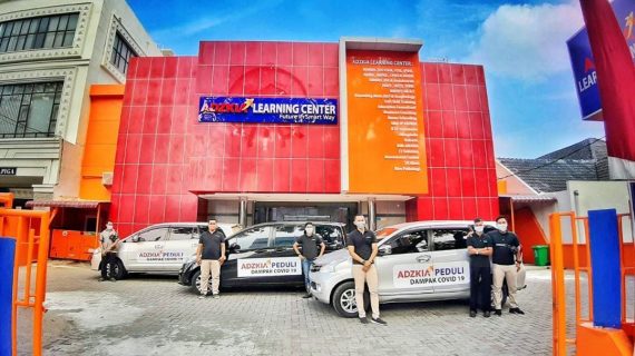 Ditengah Wabah Covid-19 Adzkia STAN Berbagi 1000 Nasi Kotak Setiap Hari